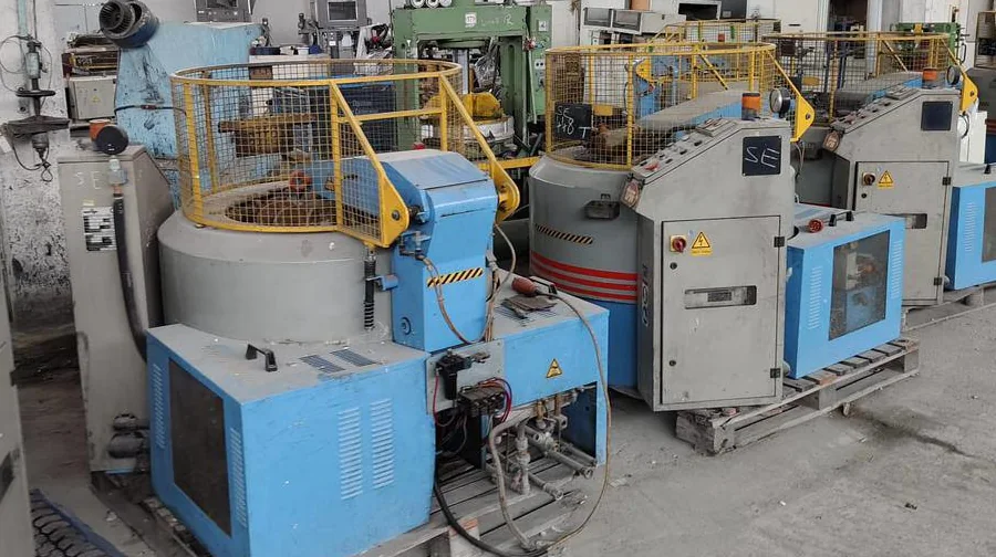 کارخانه روکش تایر با تجهیزات عظیم تجارت