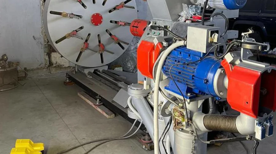 کارخانه روکش تایر با تجهیزات عظیم تجارت