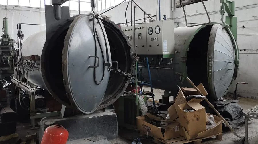 کارخانه روکش تایر با تجهیزات عظیم تجارت